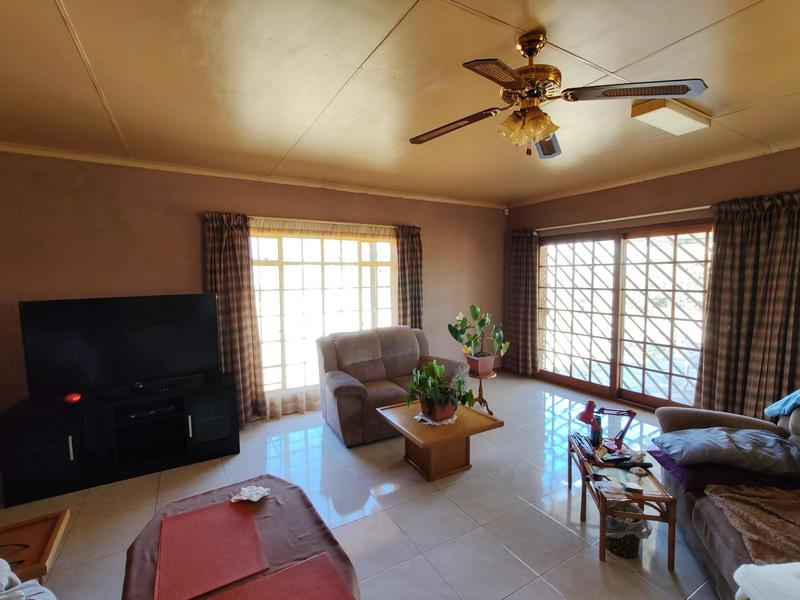 3 Bedroom Property for Sale in Oranjeville Free State